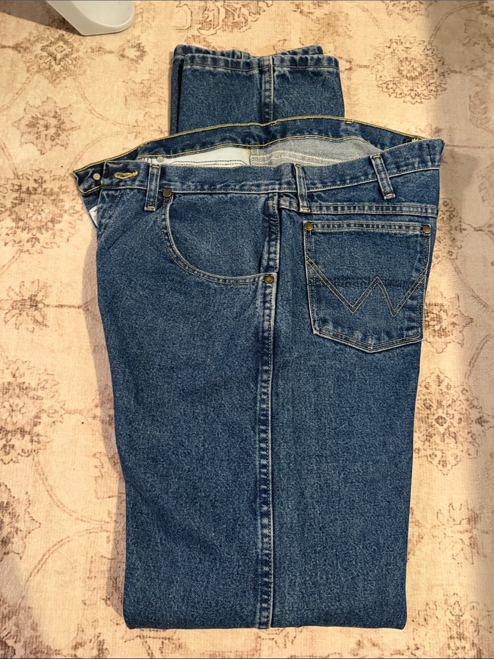 Wrangler Straight Leg Denim Jeans in Dark Blue